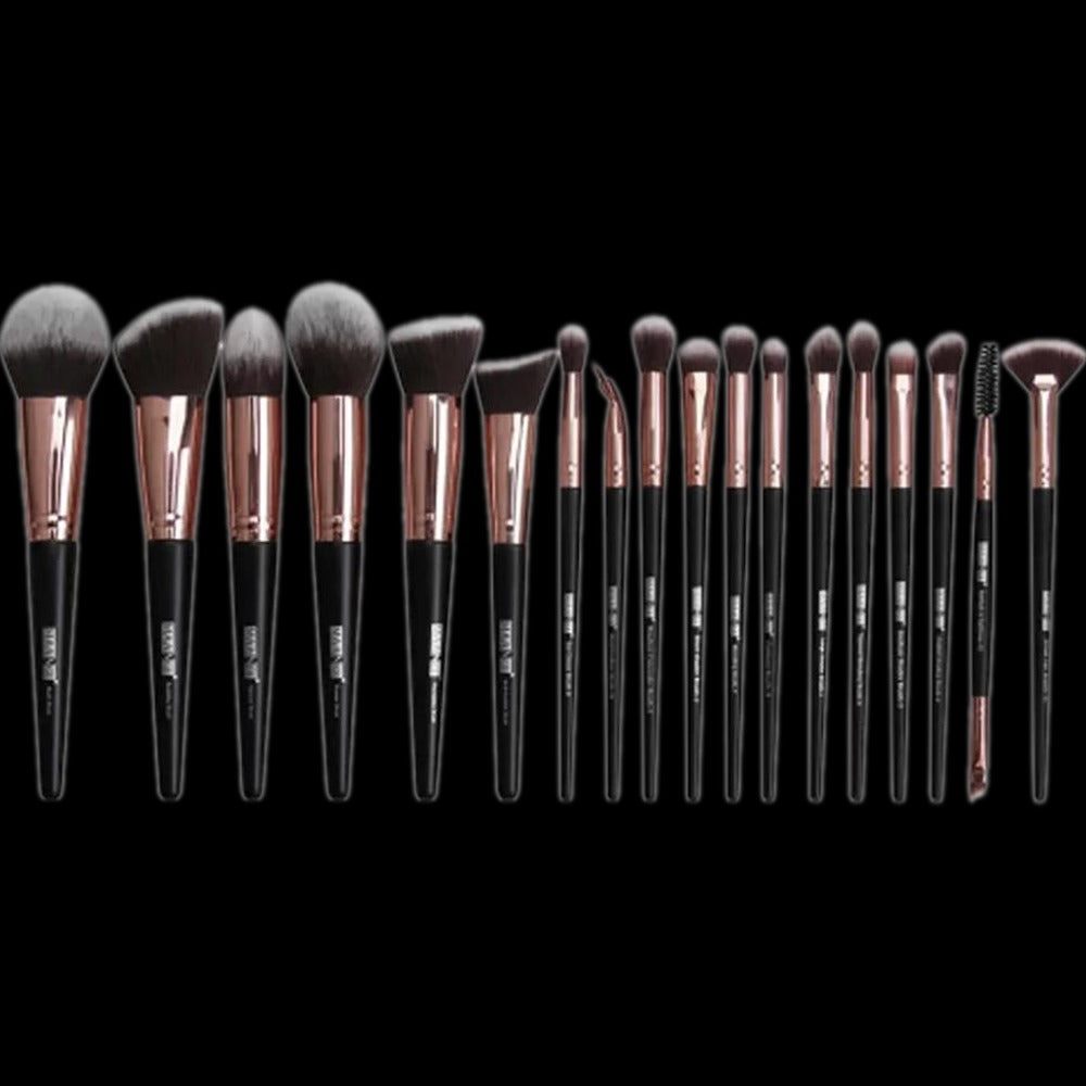 MAANGE 18 Pcs Makeup Brushes Set – Black Color