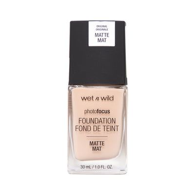 Wet n Wild Photo Focus Matte Foundation Soft Beige 30ml bottle