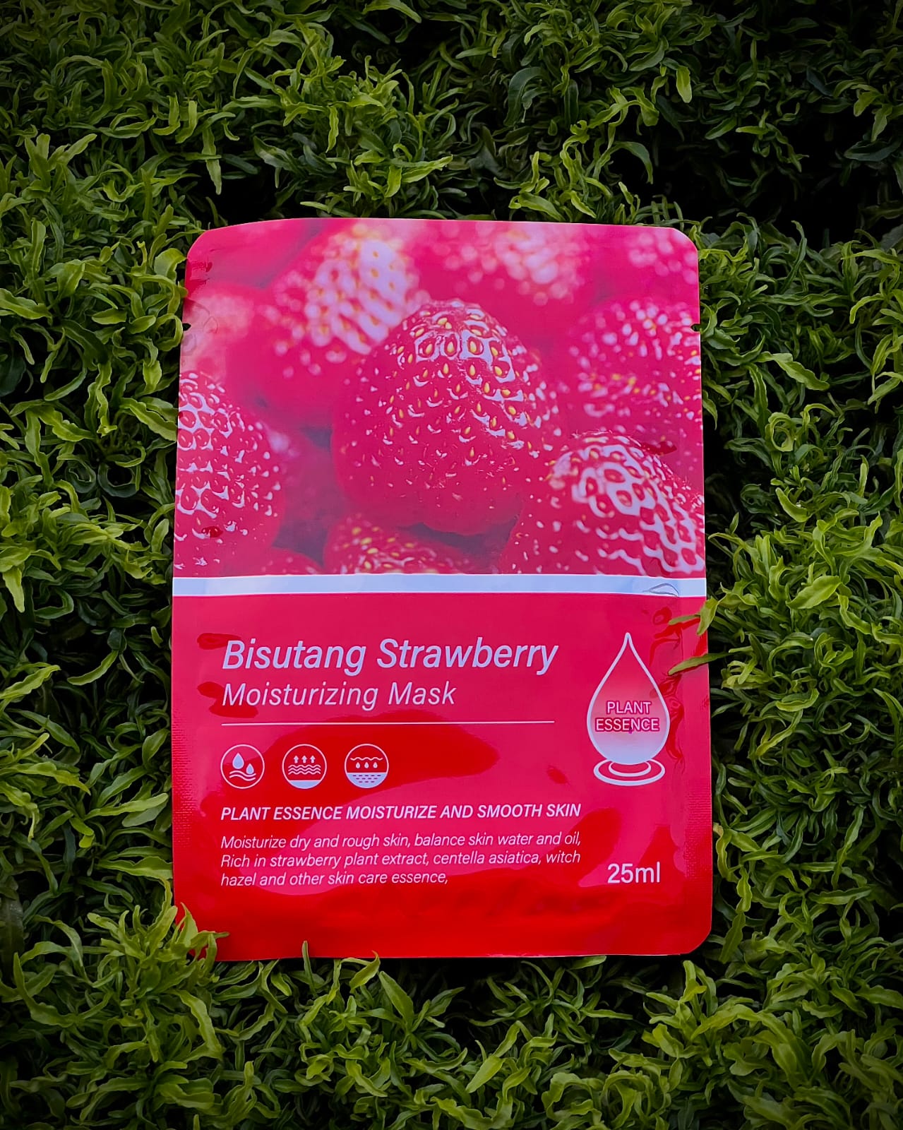 Bisutang Strawberry Face sheet mask